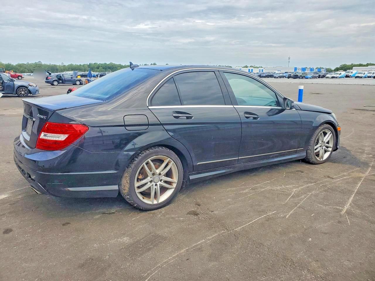 Mercedes-Benz C-Class 300 4matic