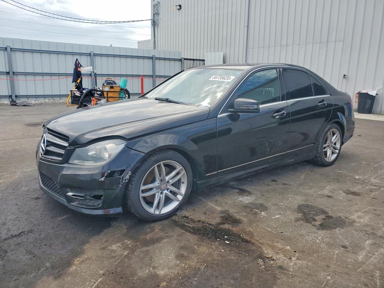 Salvage Mercedes-Benz C-Class Image