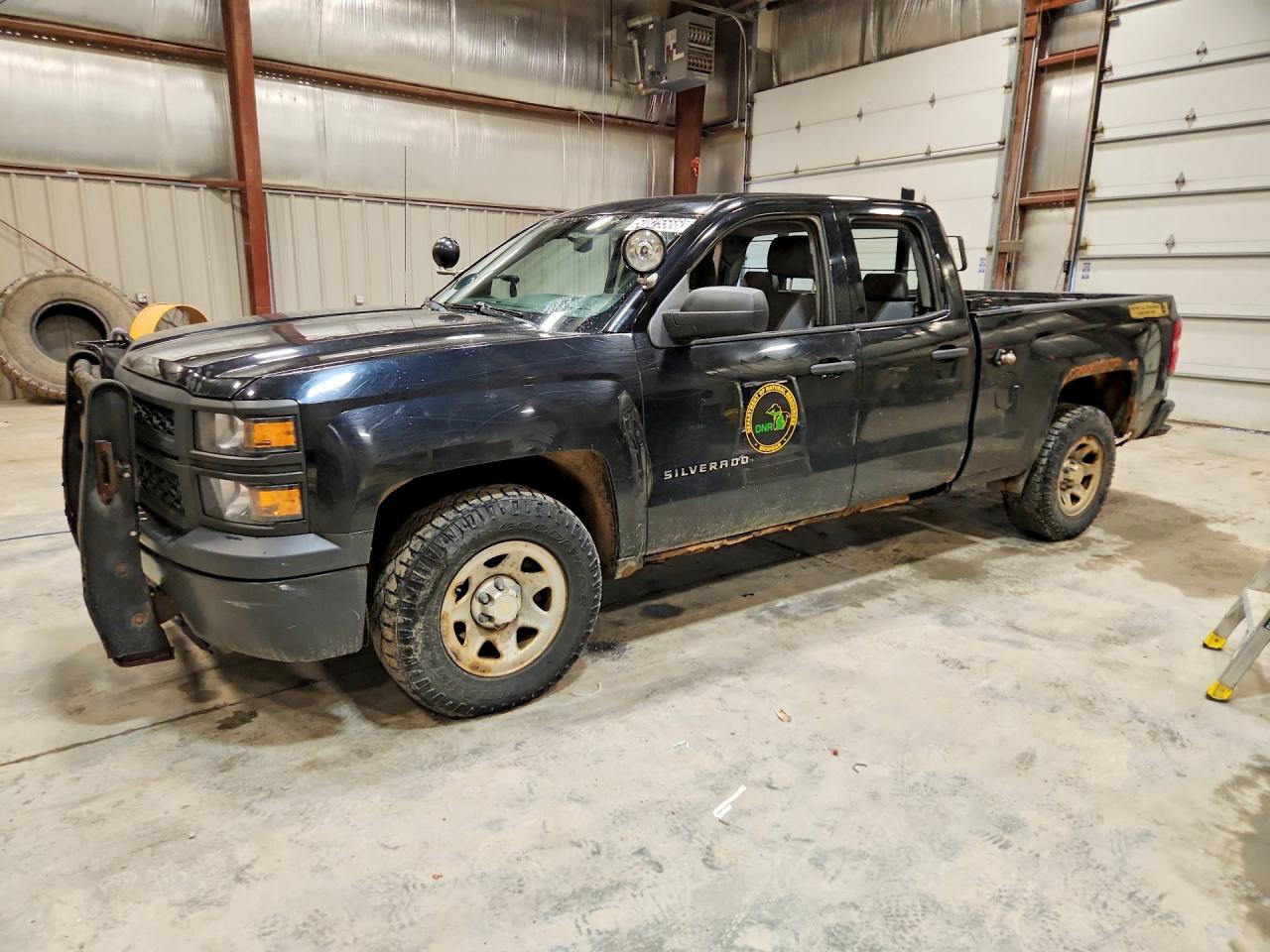 Salvage Chevrolet Silverado Image
