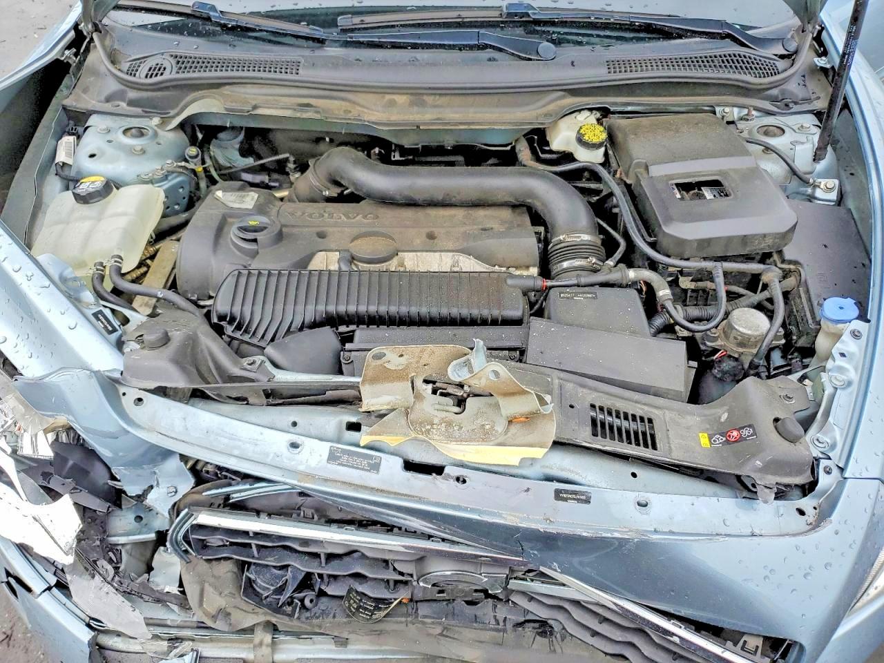 Volvo C70 T5