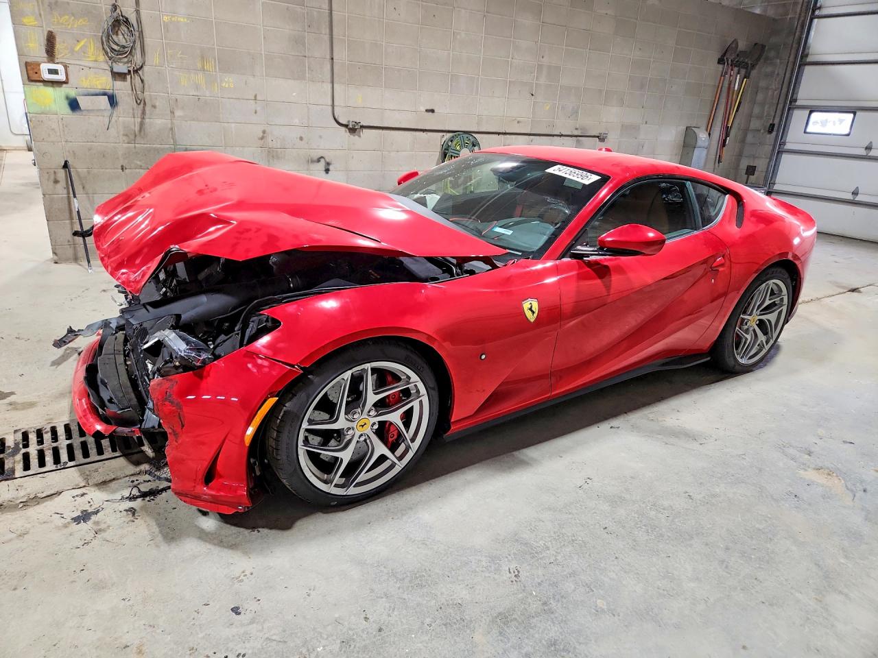 Salvage Ferrari 812 Image