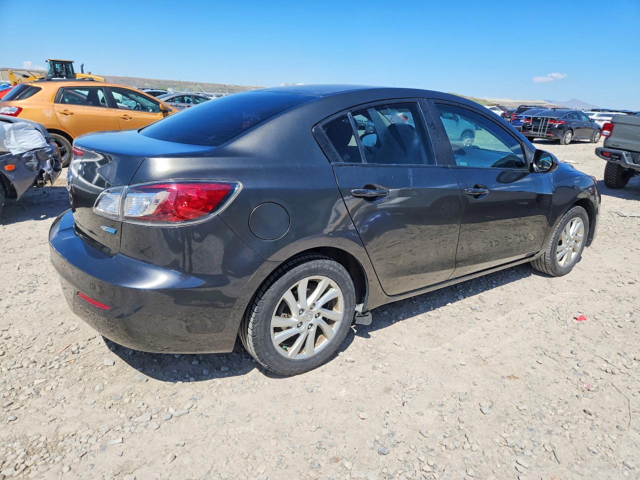 Mazda 3 I