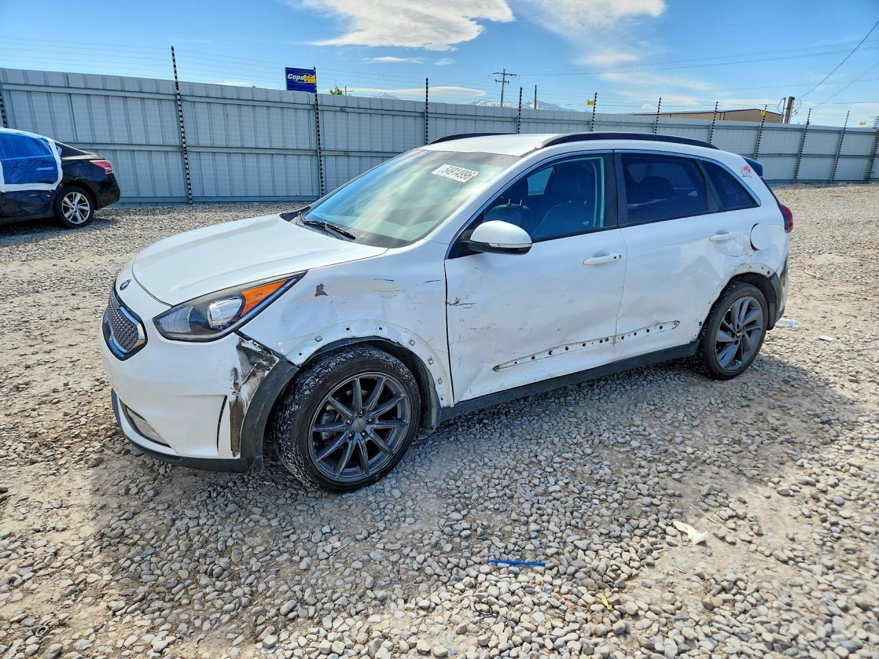 Salvage Kia Niro Image