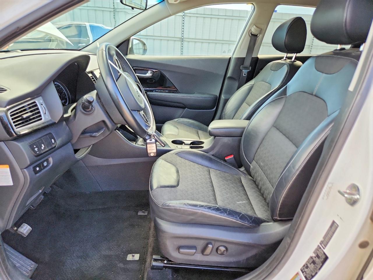 Kia Niro Ex