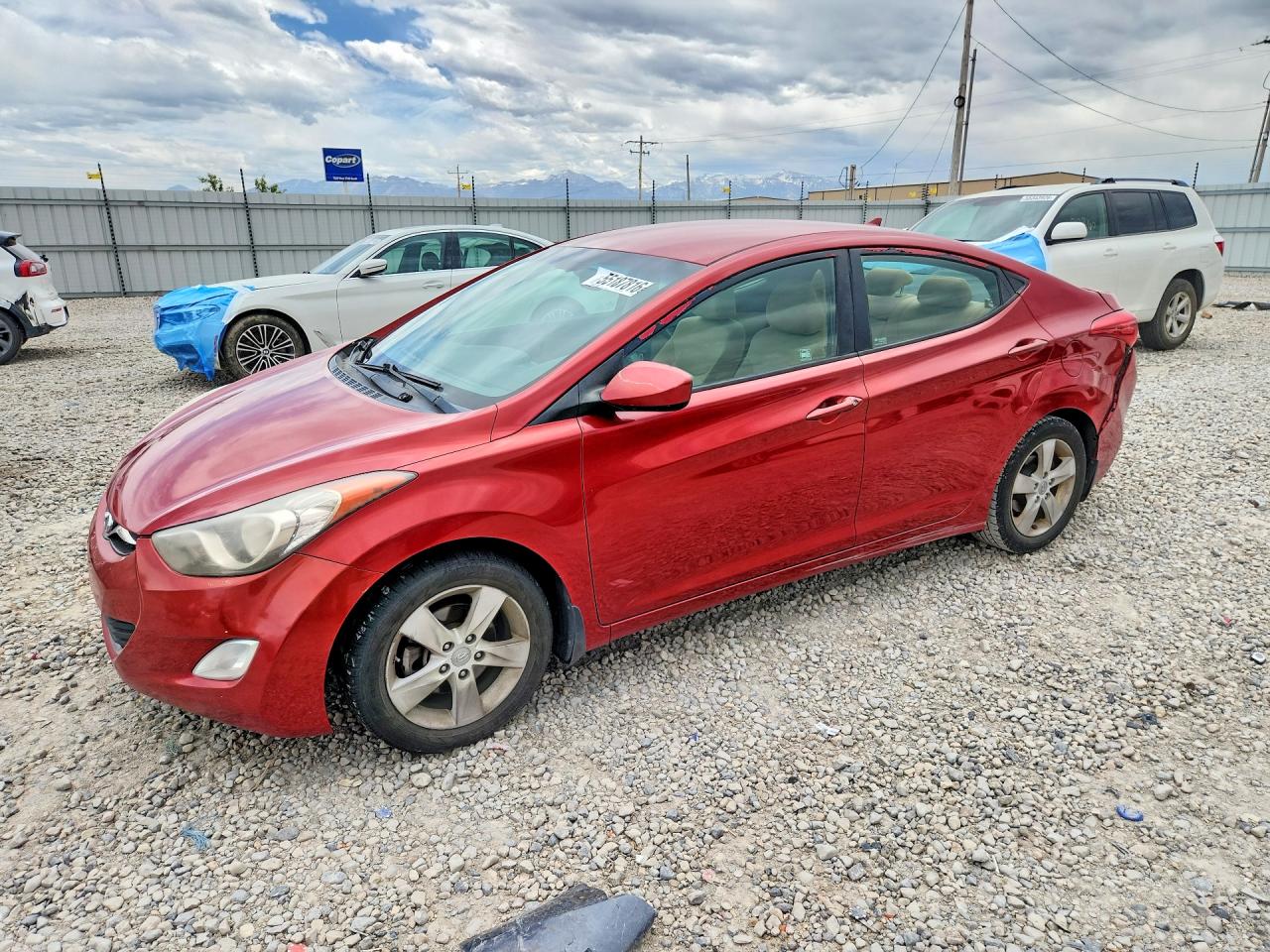 Salvage Hyundai ELANTRA Image