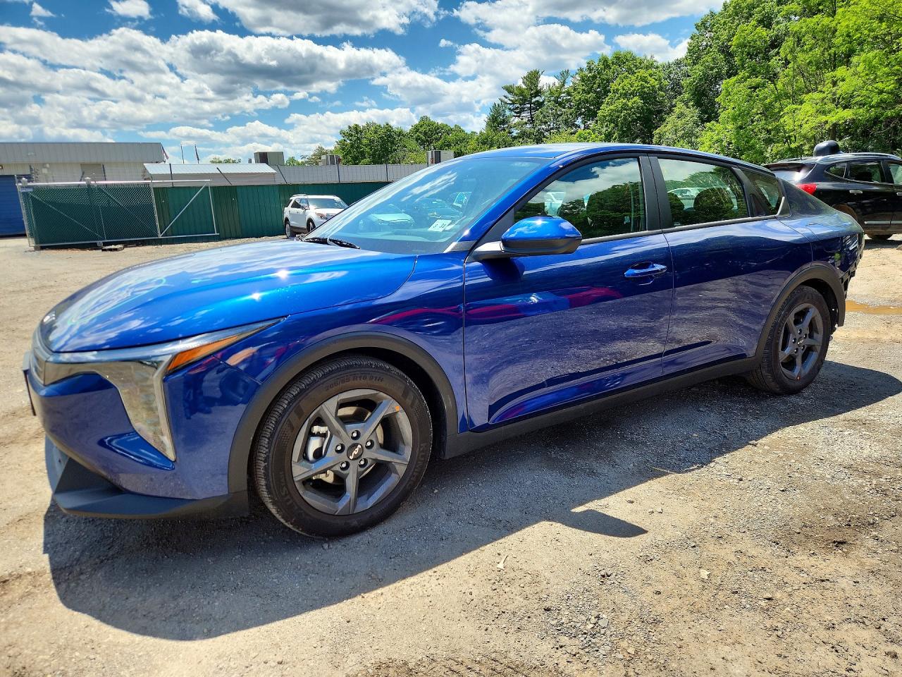 Salvage Kia K4 Image