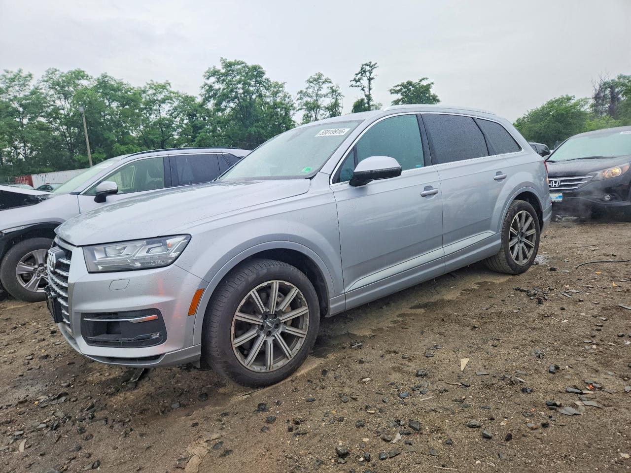Salvage Audi Q7 Image