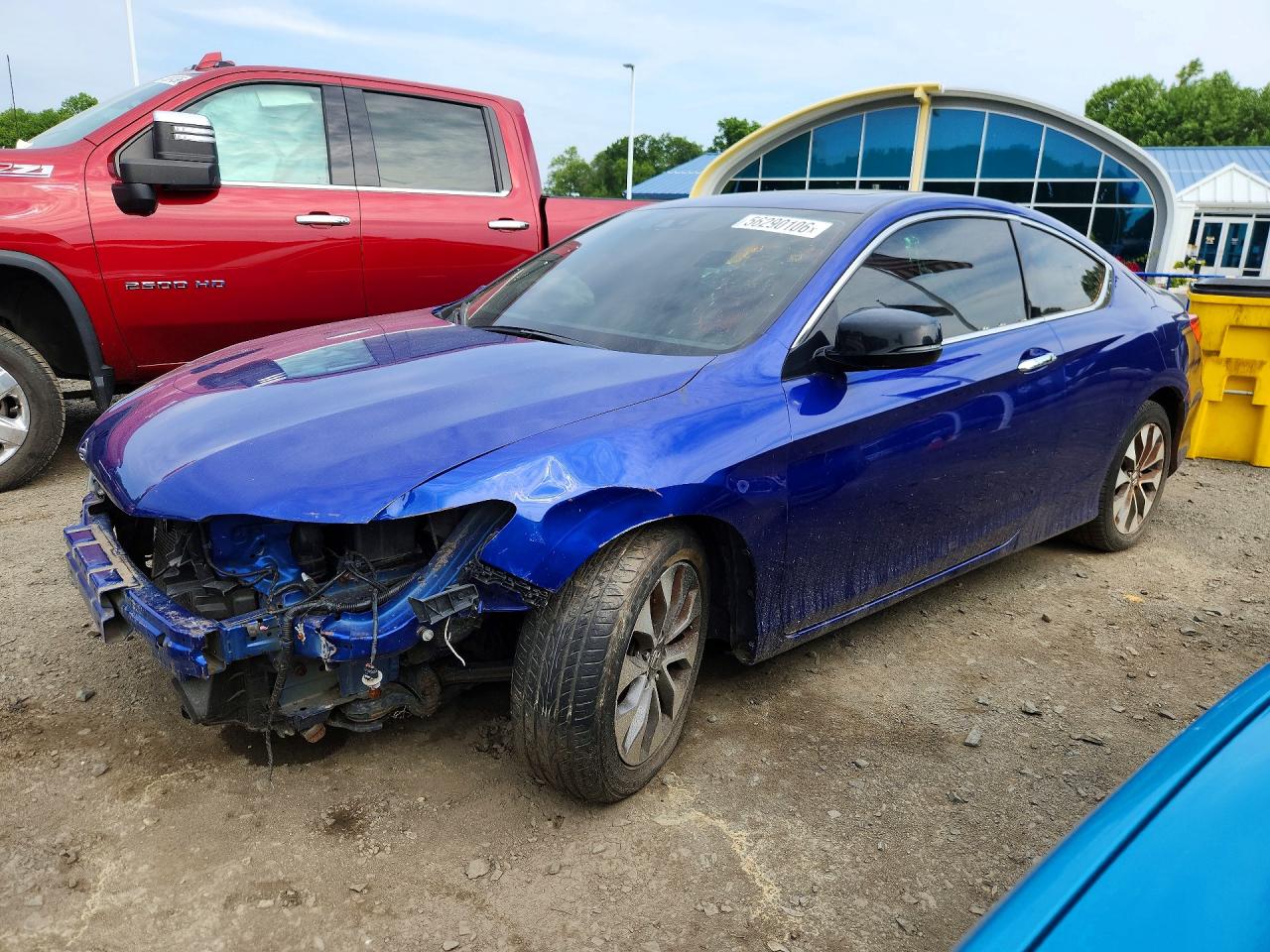 Salvage Honda Accord Image