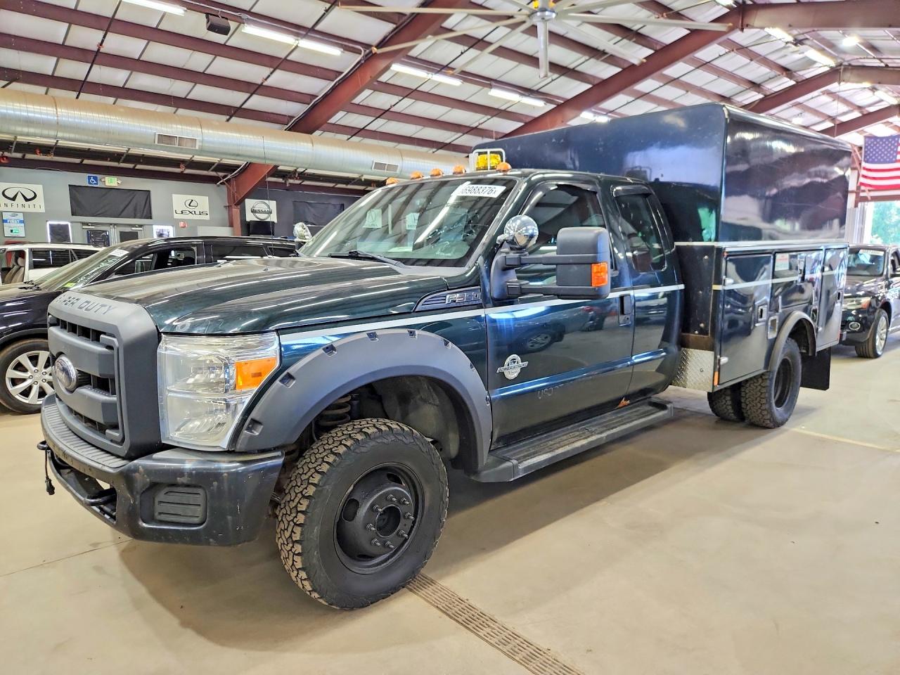 Salvage Ford F-350 Image