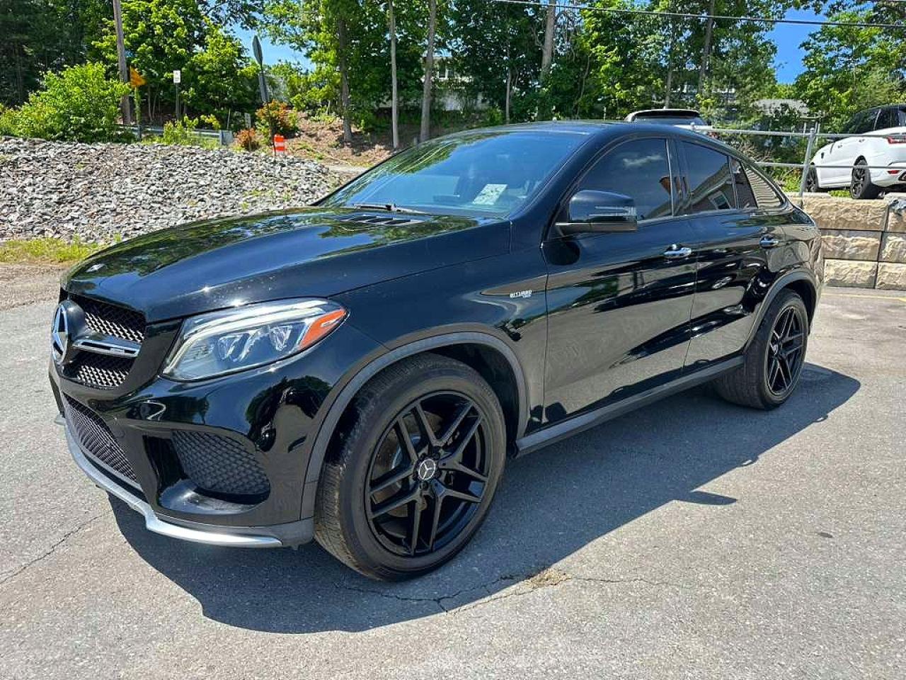 Salvage Mercedes-Benz GLE Image