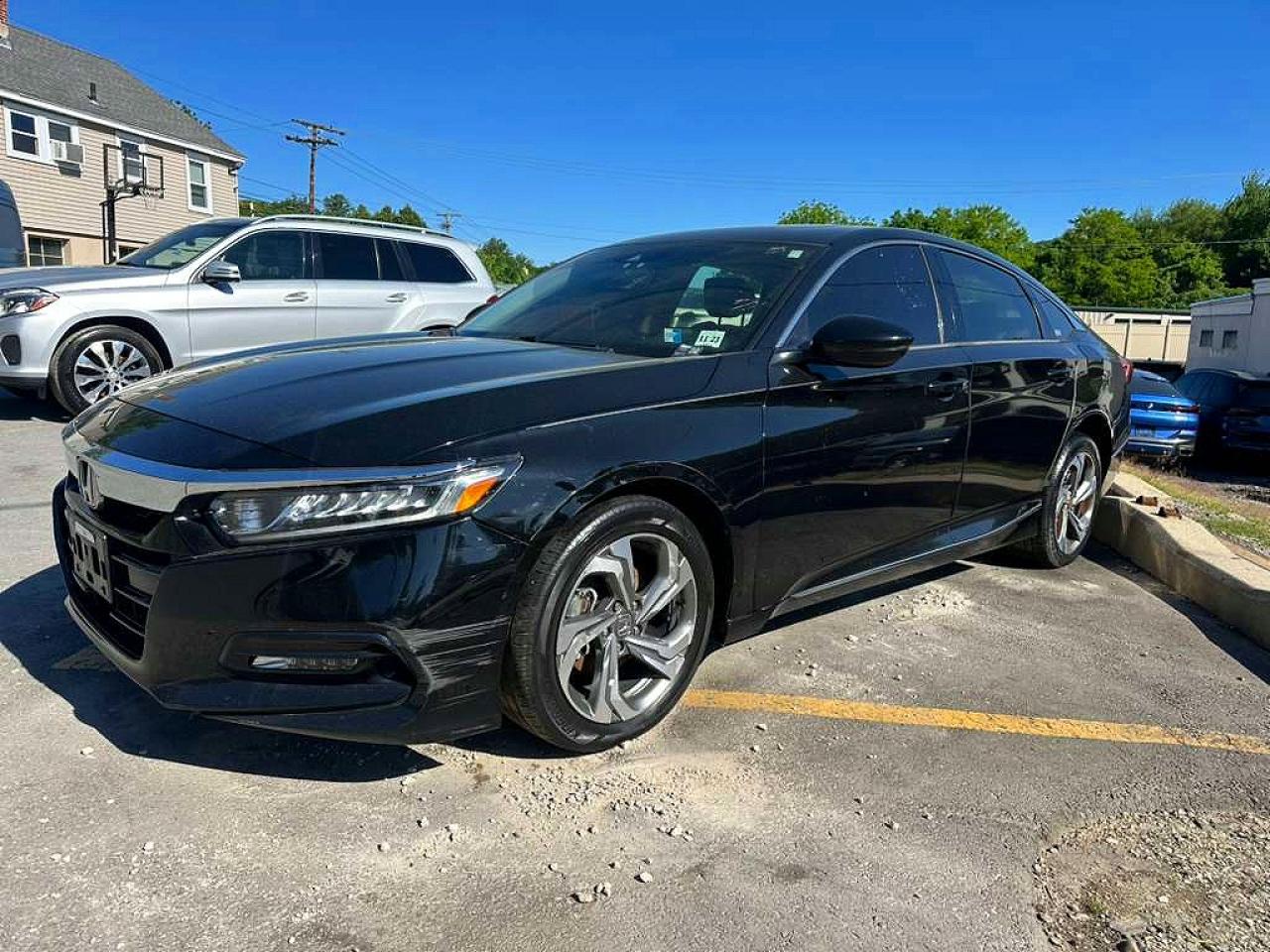 Salvage Honda Accord Image