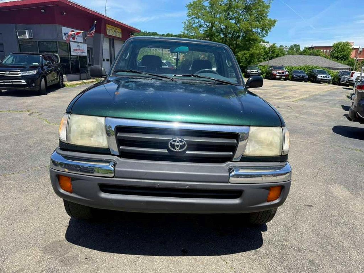 Toyota Tacoma Prerunner