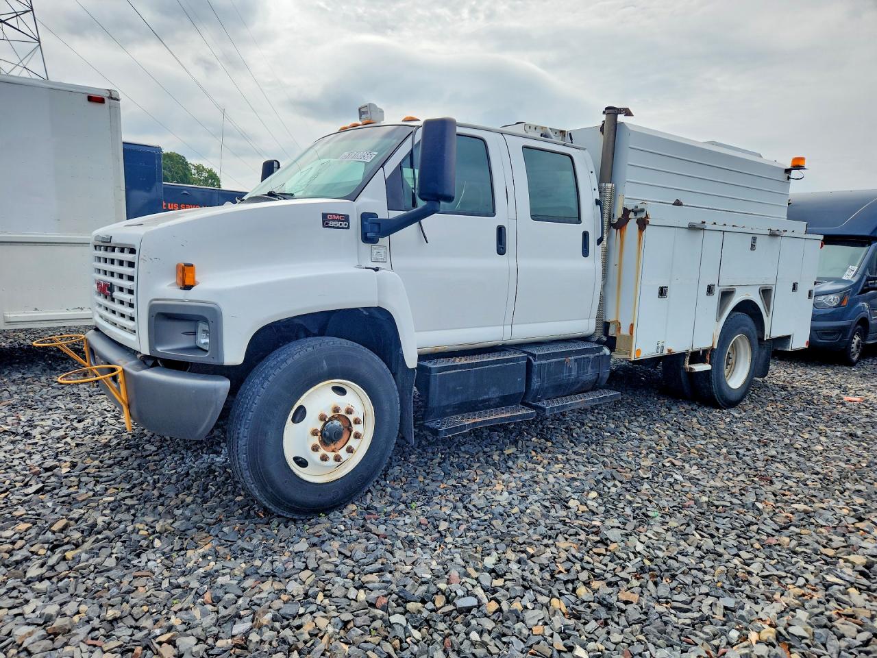 Salvage GMC C K R8500 Image
