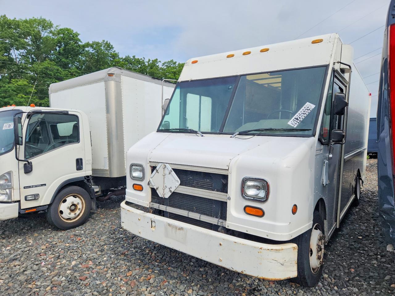 Salvage Freightliner Mt45 Chassis Image