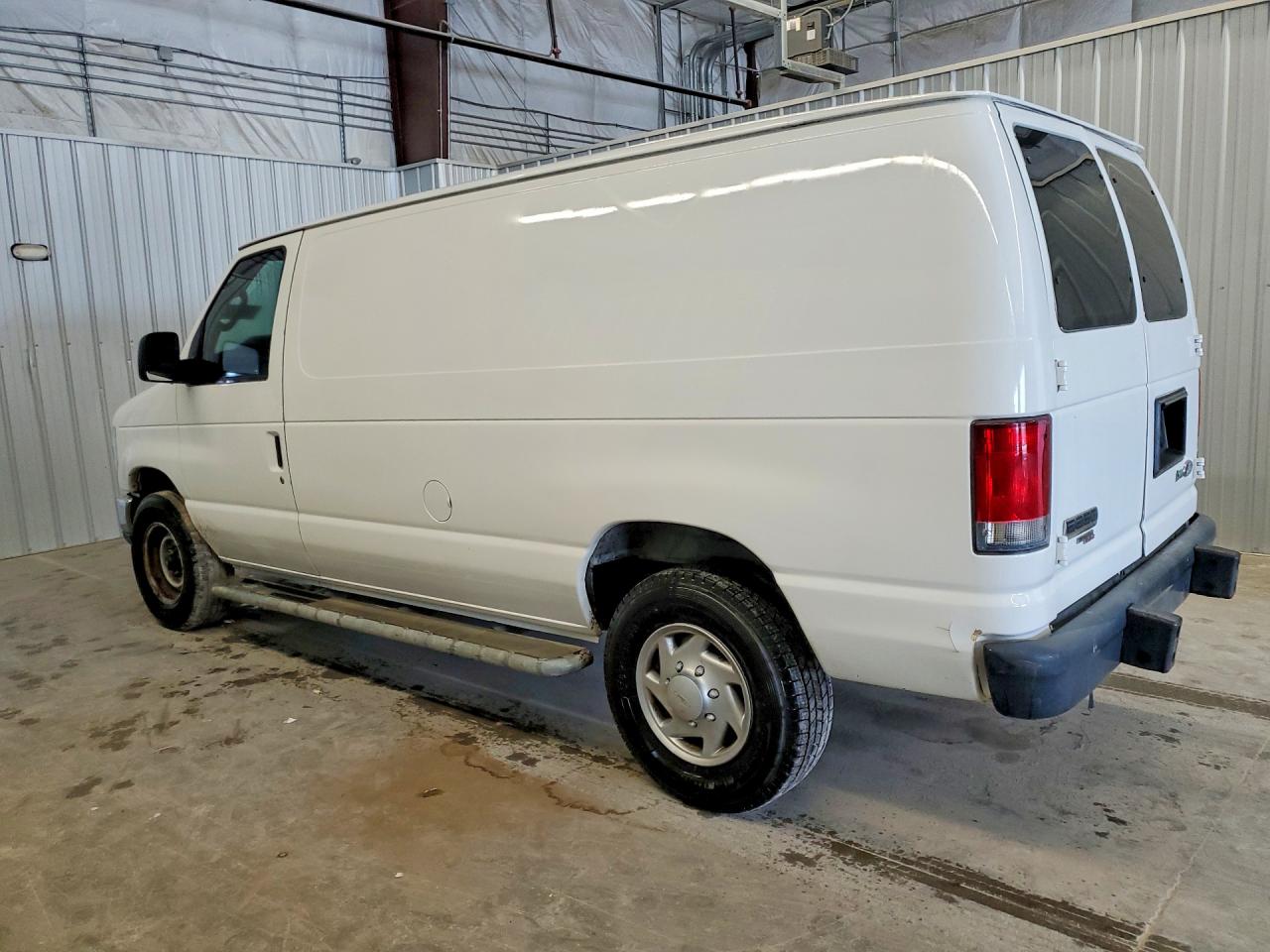 Ford Econoline E250 Van