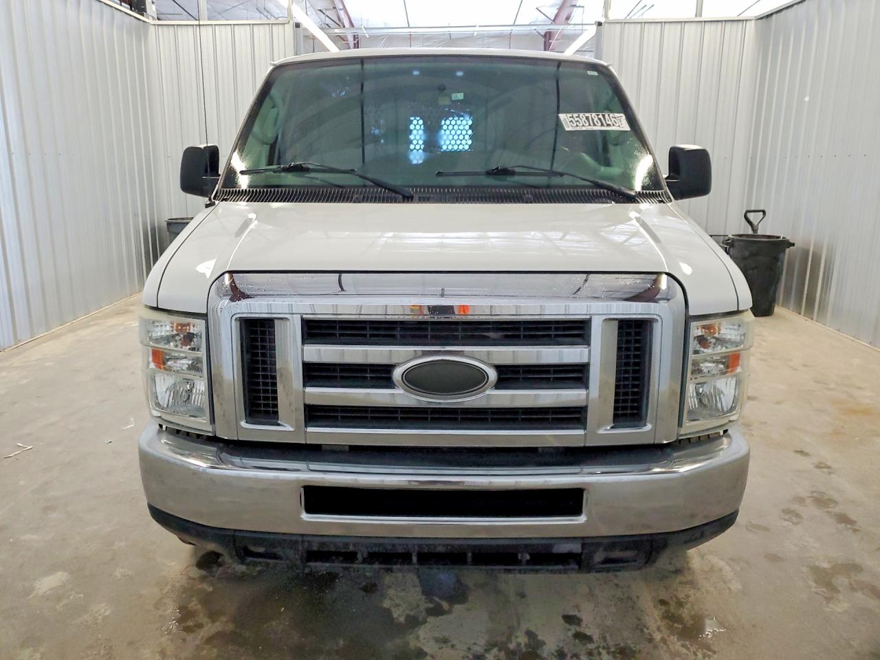 Ford Econoline E250 Van