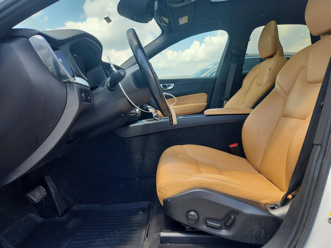 Volvo XC60 T6