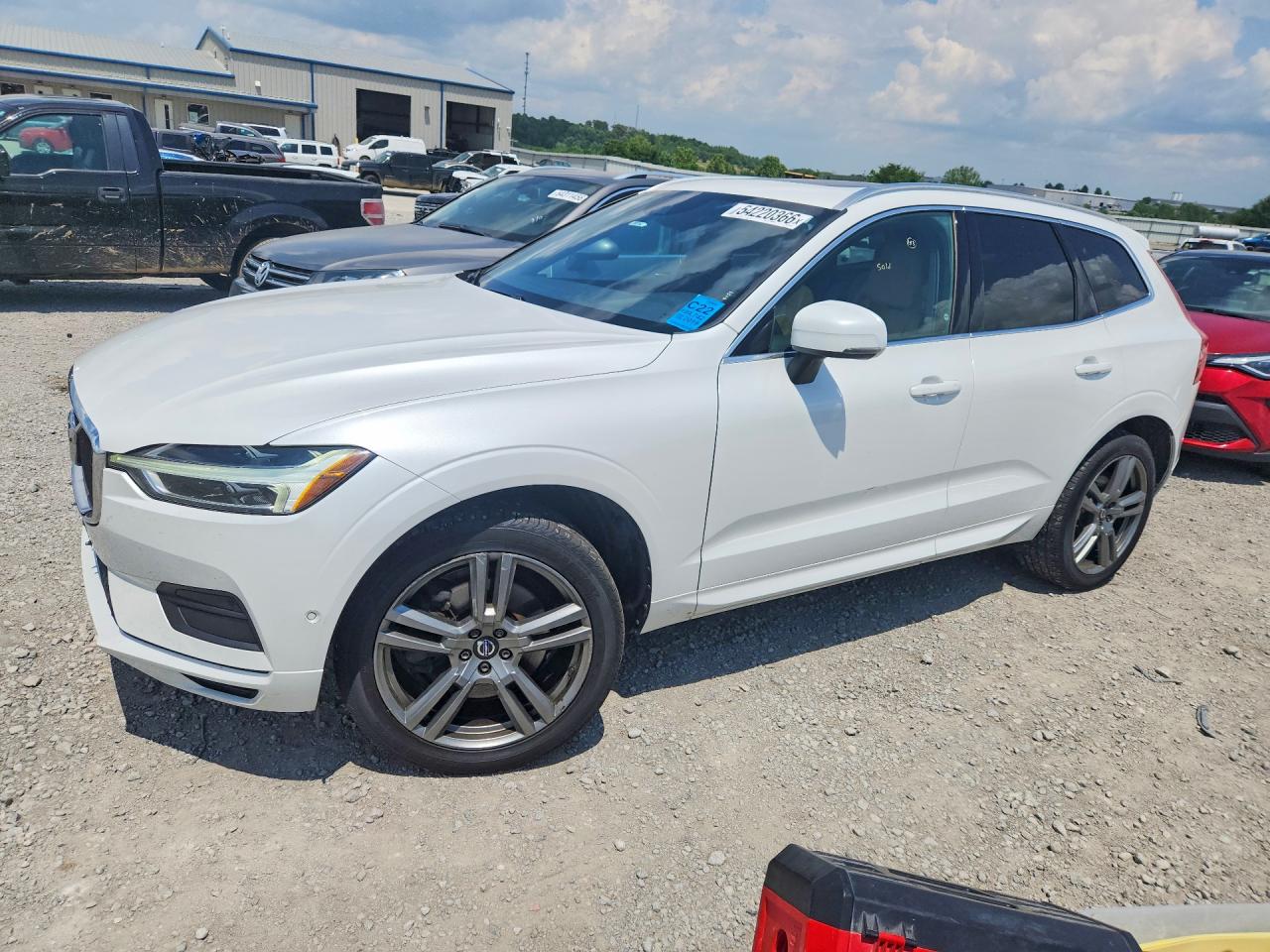 Salvage Volvo XC60 Image