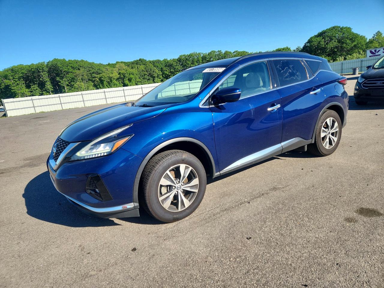 Salvage Nissan Murano Image
