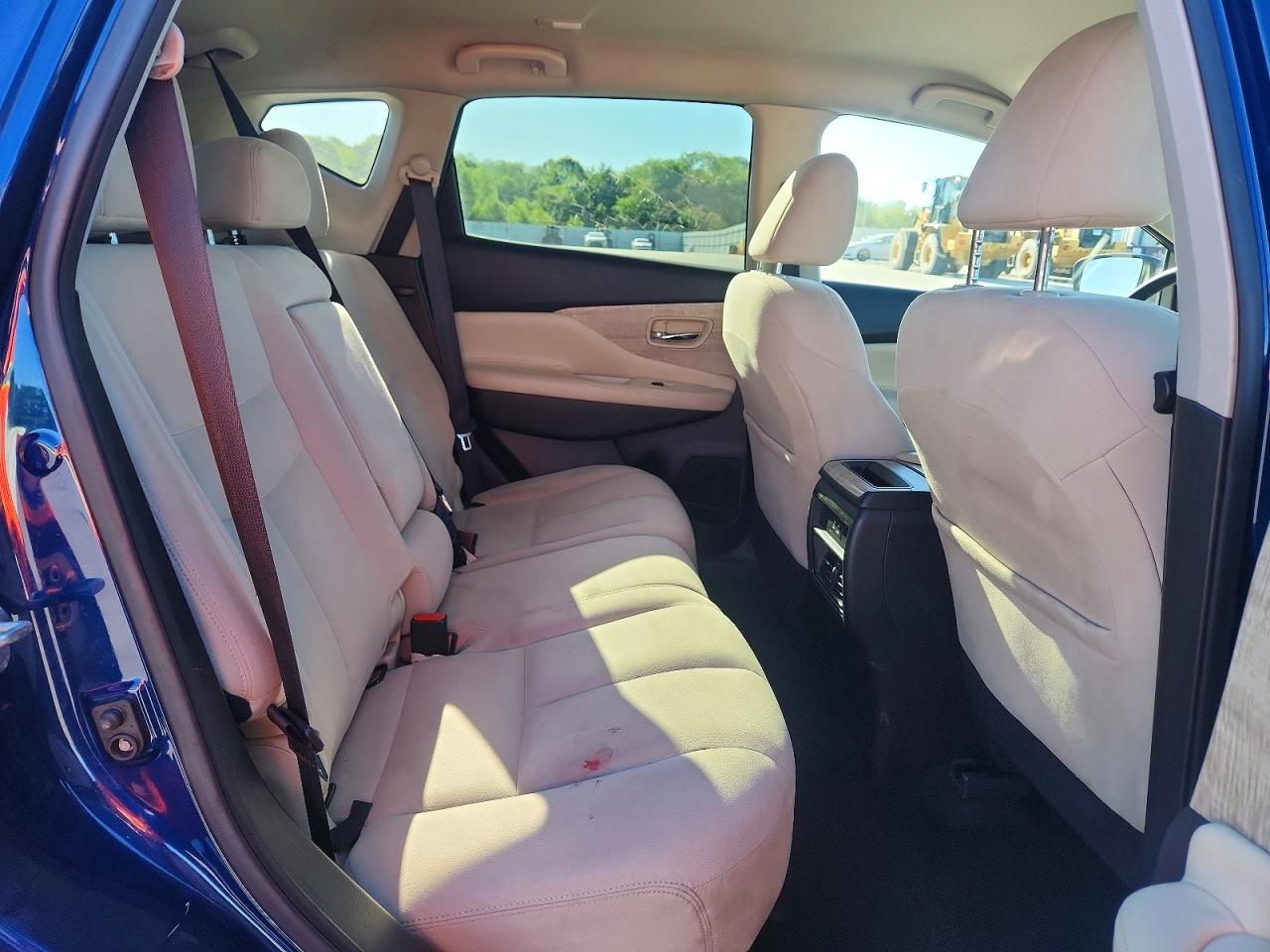 Nissan Murano Sv