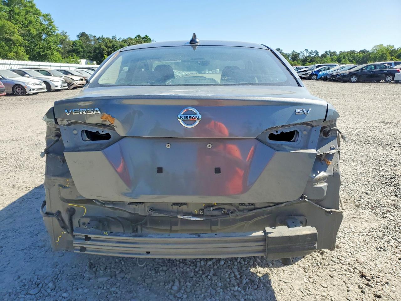 Nissan Versa Sv