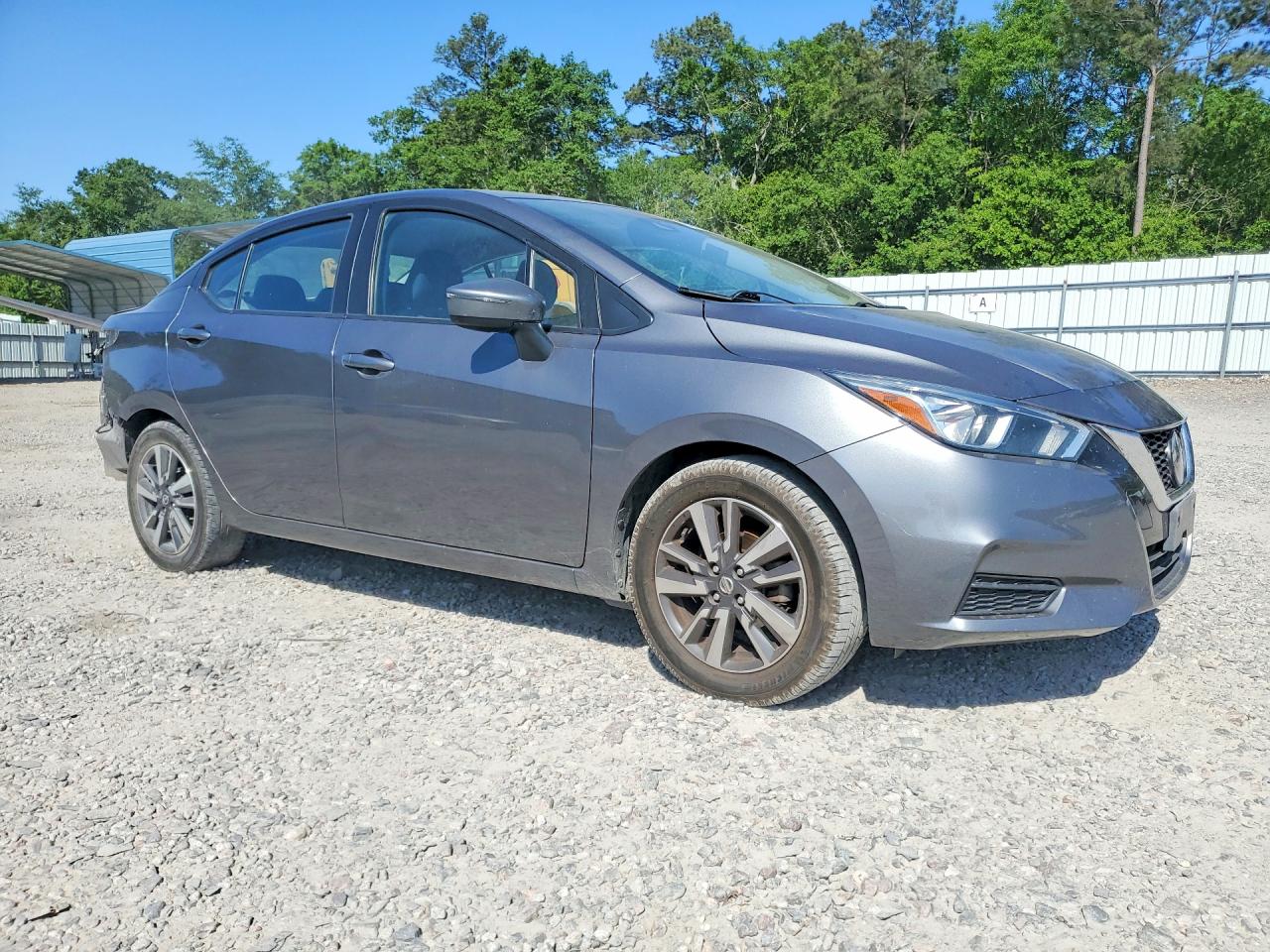 Nissan Versa Sv