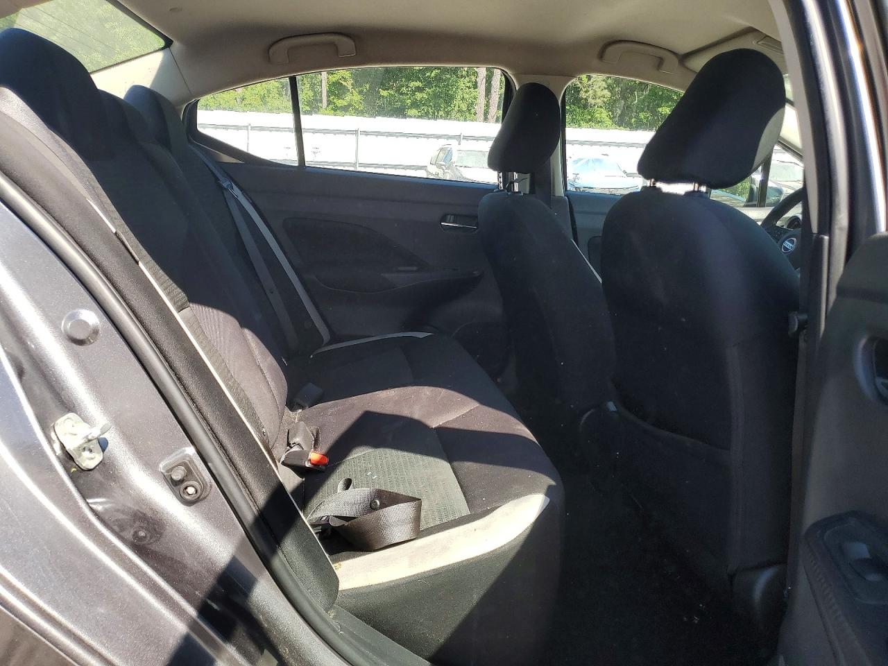Nissan Versa Sv