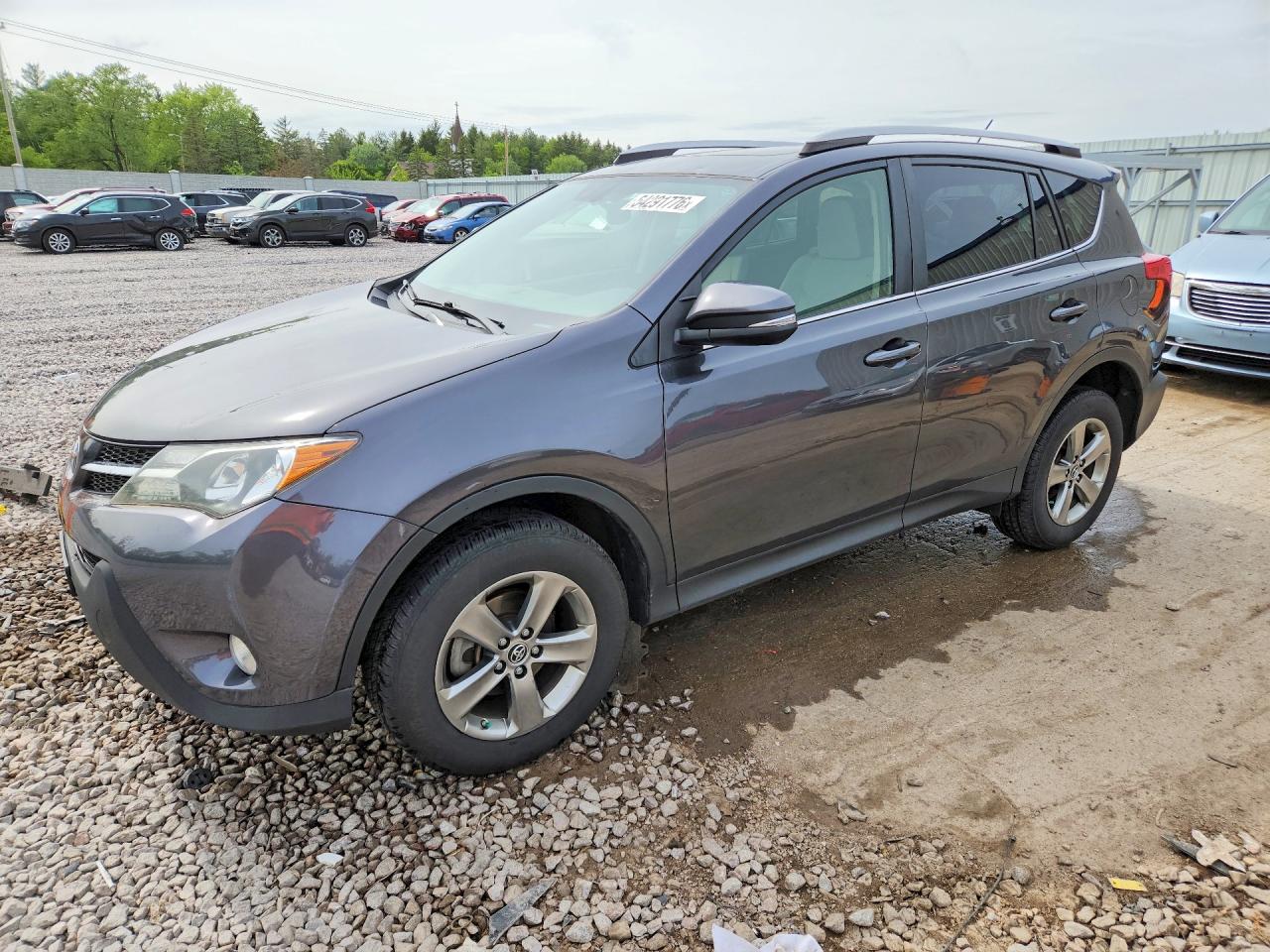 Salvage Toyota RAV4 Image