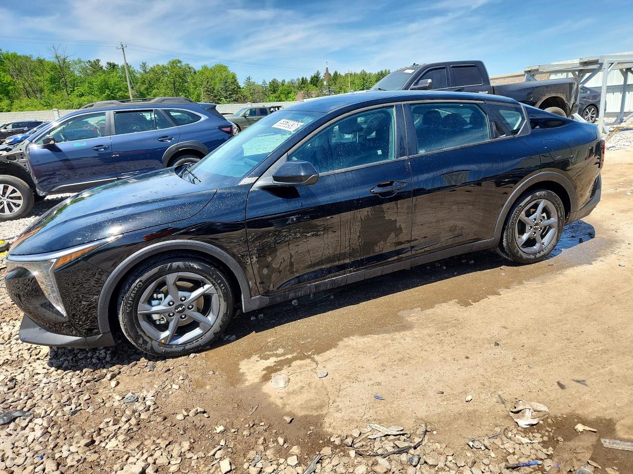 Salvage Kia K4 Image
