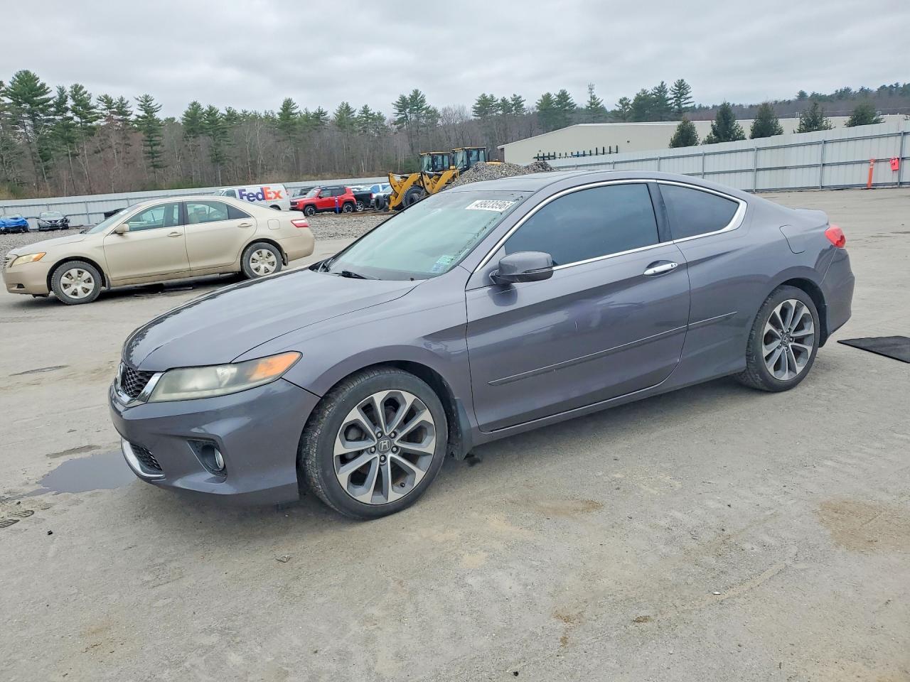 Salvage Honda Accord Image