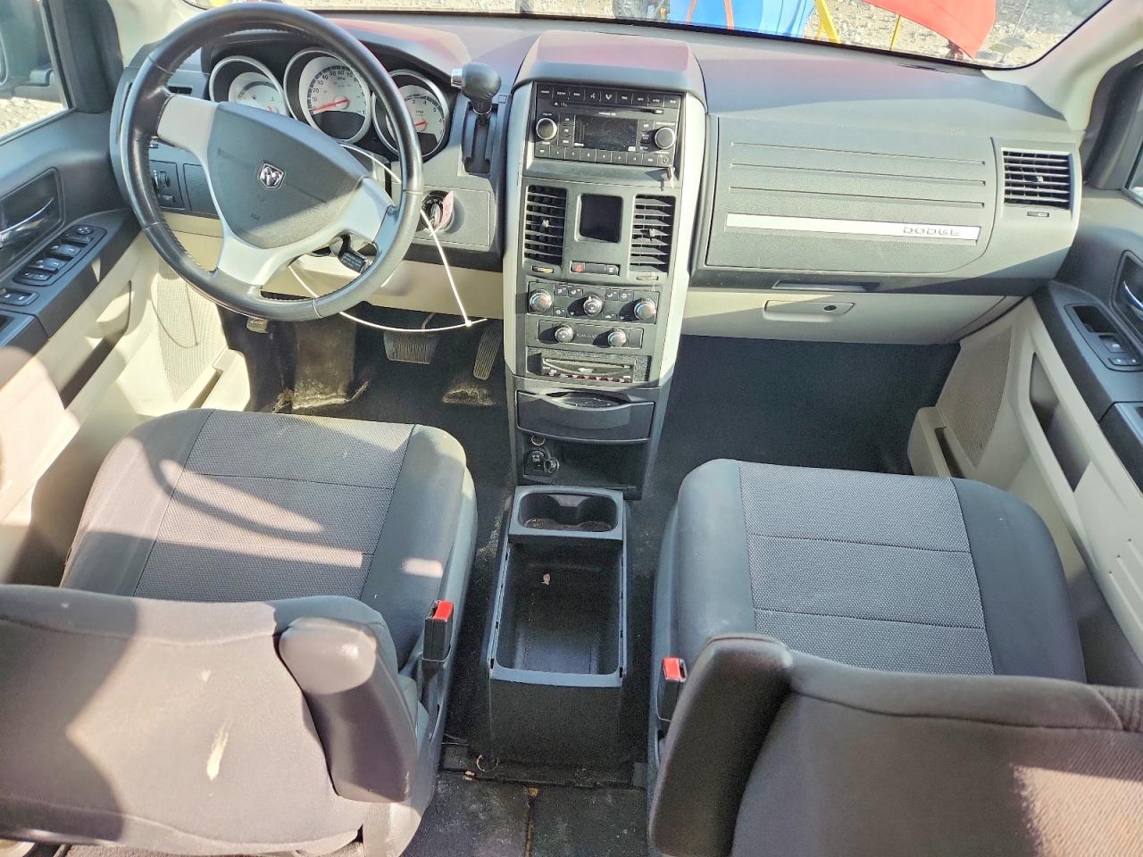 Dodge Caravan Sxt