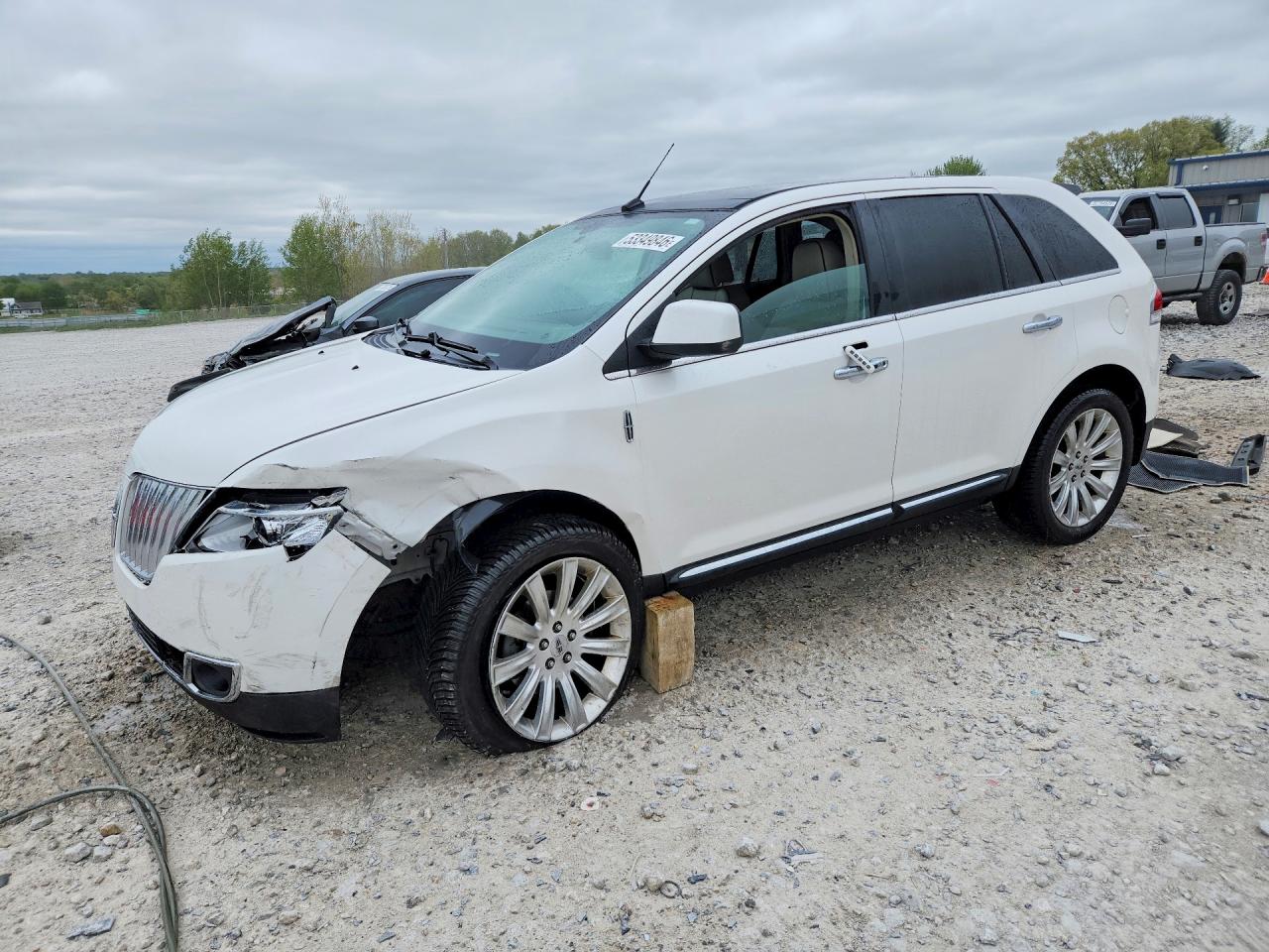 Salvage Lincoln MKX Image