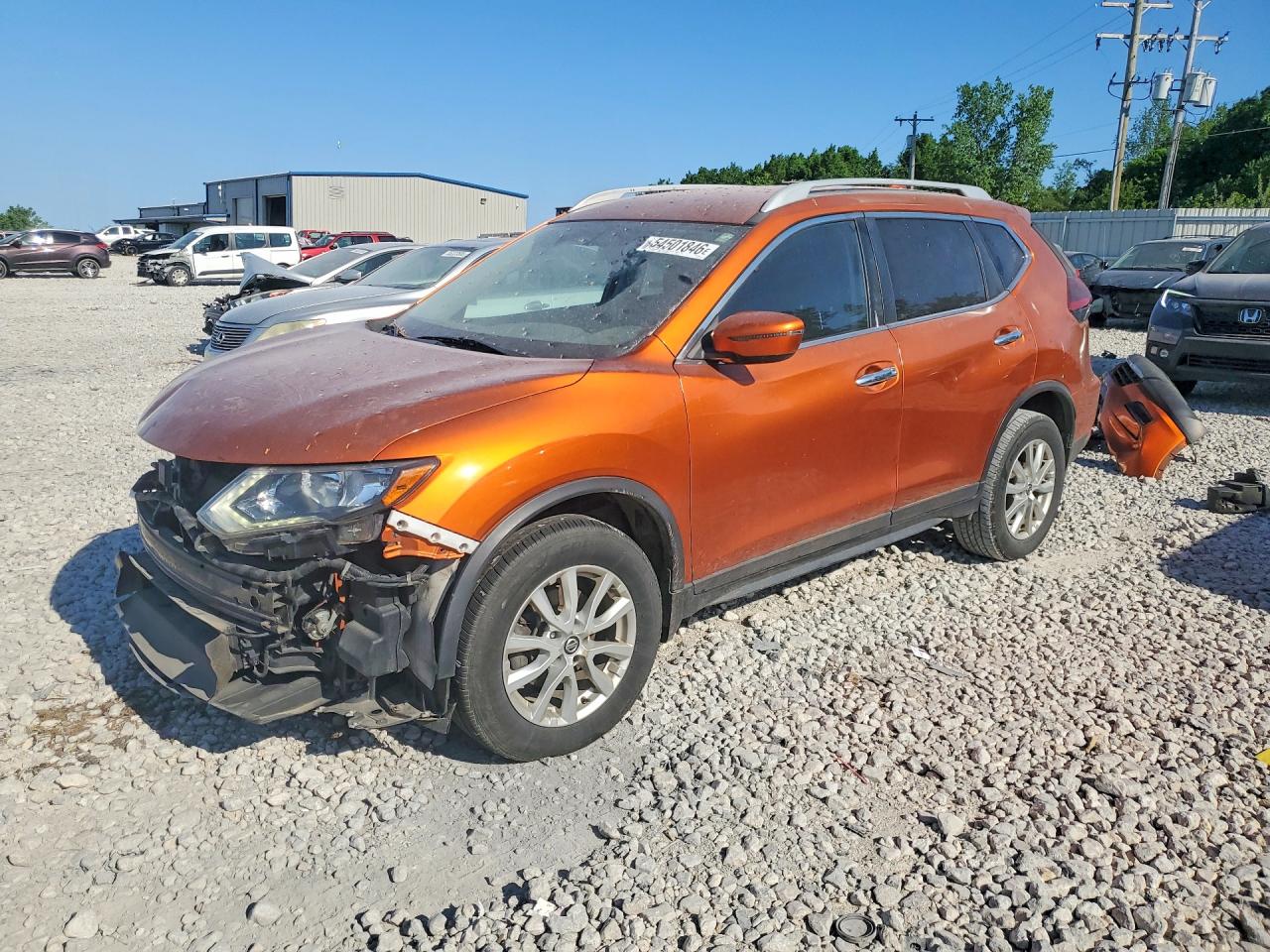 Salvage Nissan Rogue Image