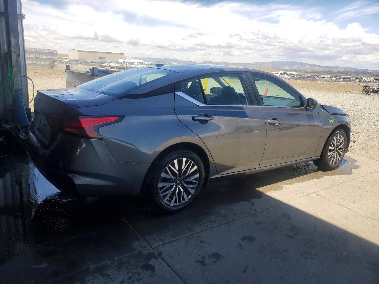 Nissan Altima Sv