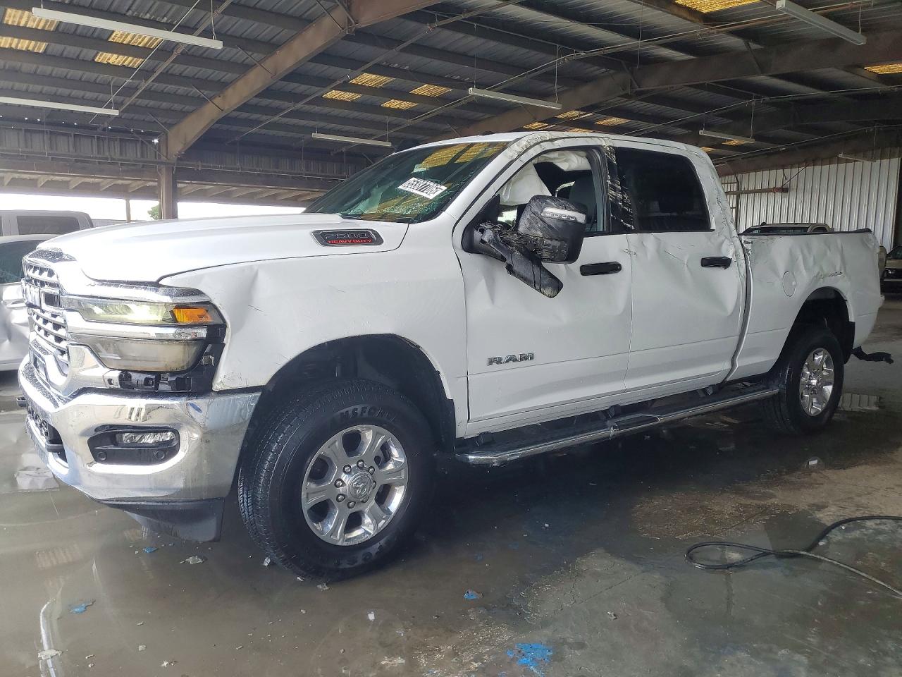 Salvage Ram 2500 Image