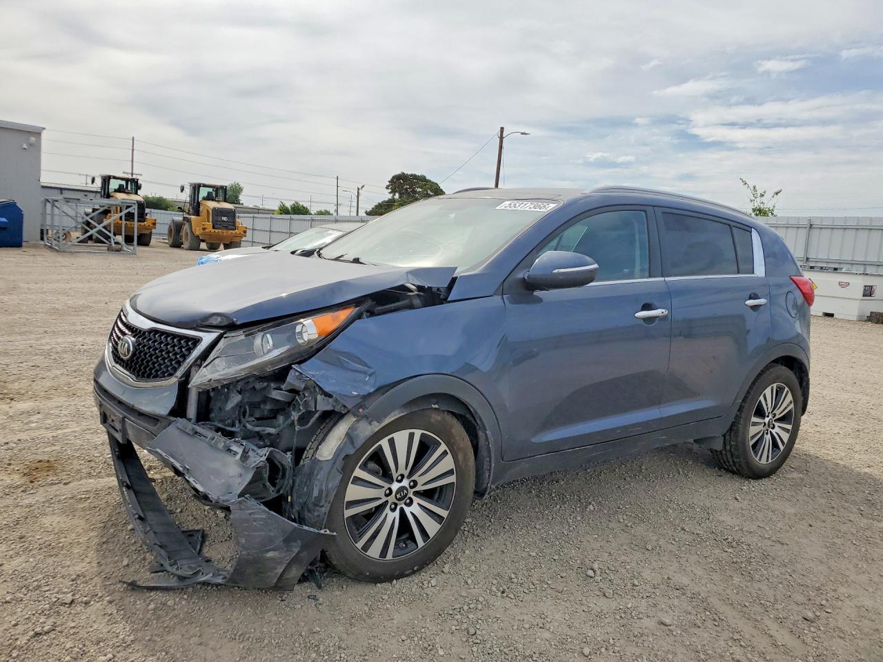 Salvage Kia Sportage Image