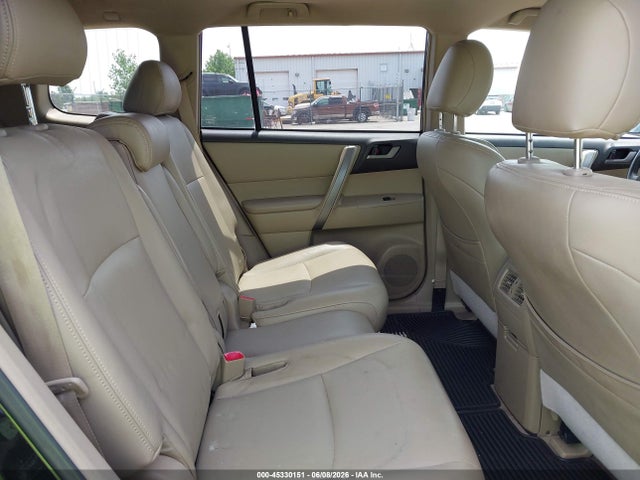 Toyota Highlander Sport