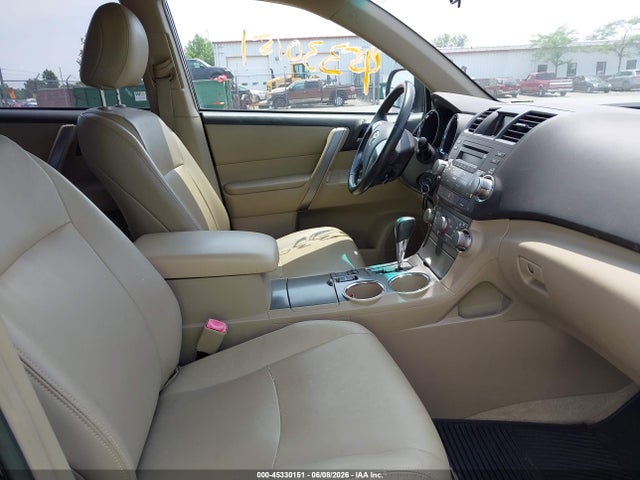 Toyota Highlander Sport
