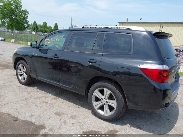 Toyota Highlander Sport