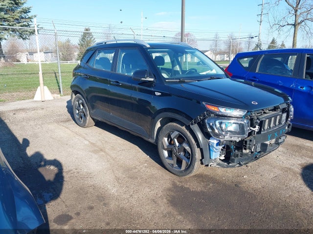 Salvage Hyundai VENUE Image
