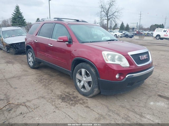 Salvage GMC Acadia Image