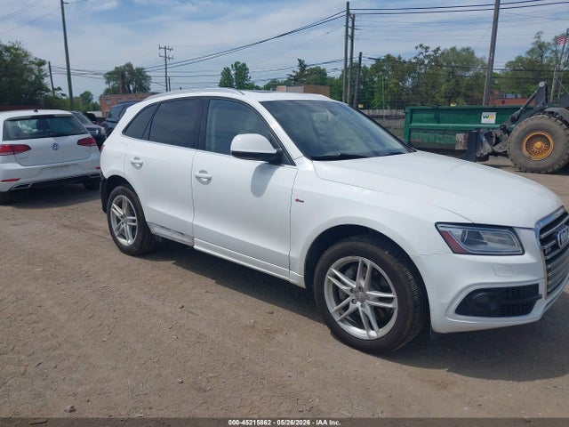 Salvage Audi Q5 Image