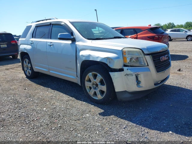 Salvage GMC Terrain Image