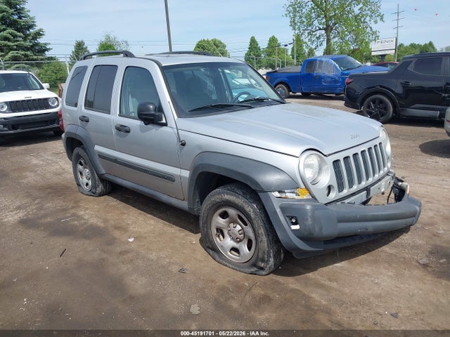 Salvage Jeep Liberty Image