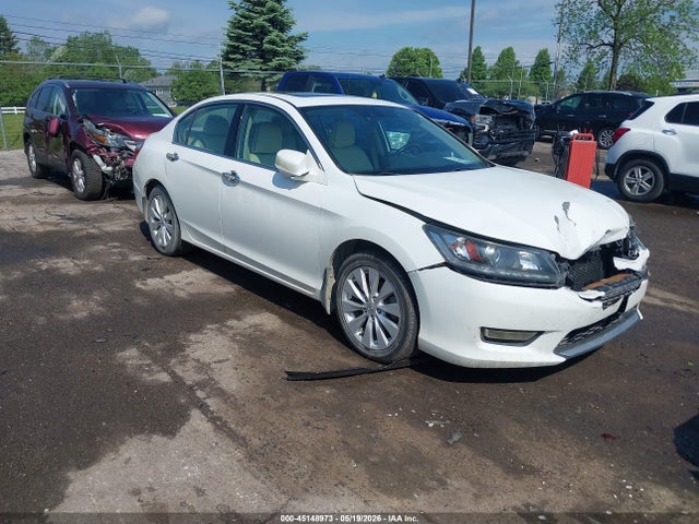 Salvage Honda Accord Image