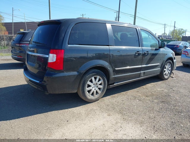 Chrysler Town & Country Touring
