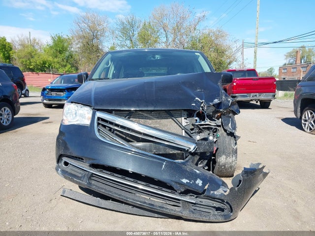Chrysler Town & Country Touring