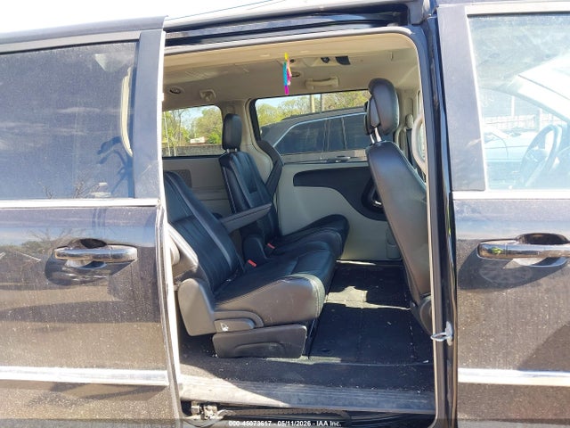 Chrysler Town & Country Touring