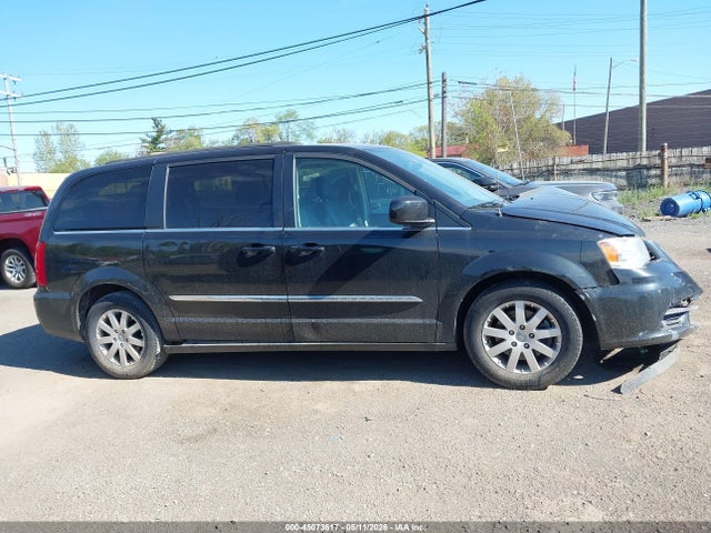 Chrysler Town & Country Touring