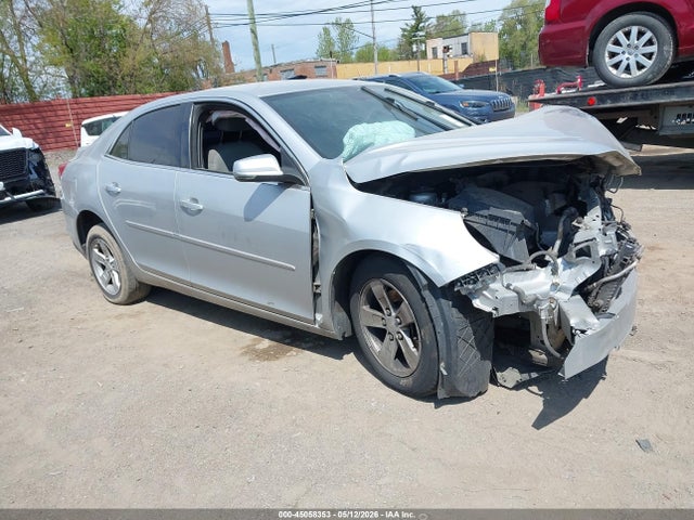 Salvage Chevrolet Malibu Image